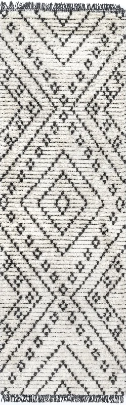 Aviana Diamond Fringed Rug | Beige