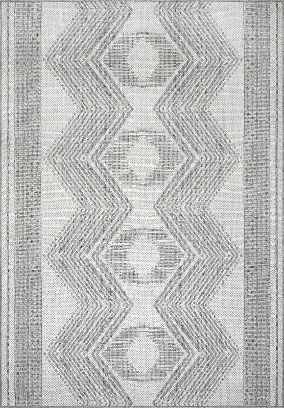 Iris Totem Indoor/Outdoor Flatweave Rug | Light Grey