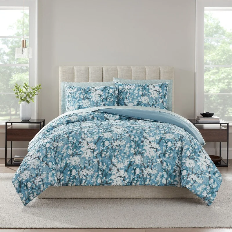 Nine West Nora Floral Printed Texture Bedding Set