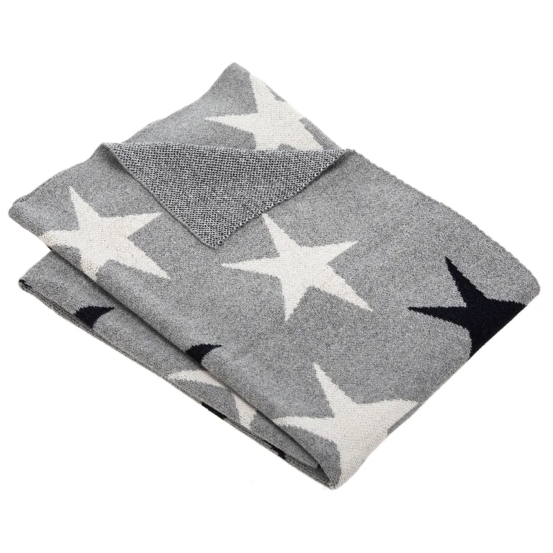 SAFAVIEH Gracia Baby Throw - Grey - 32" x 40" - 32" x 40" - 32Wx40D