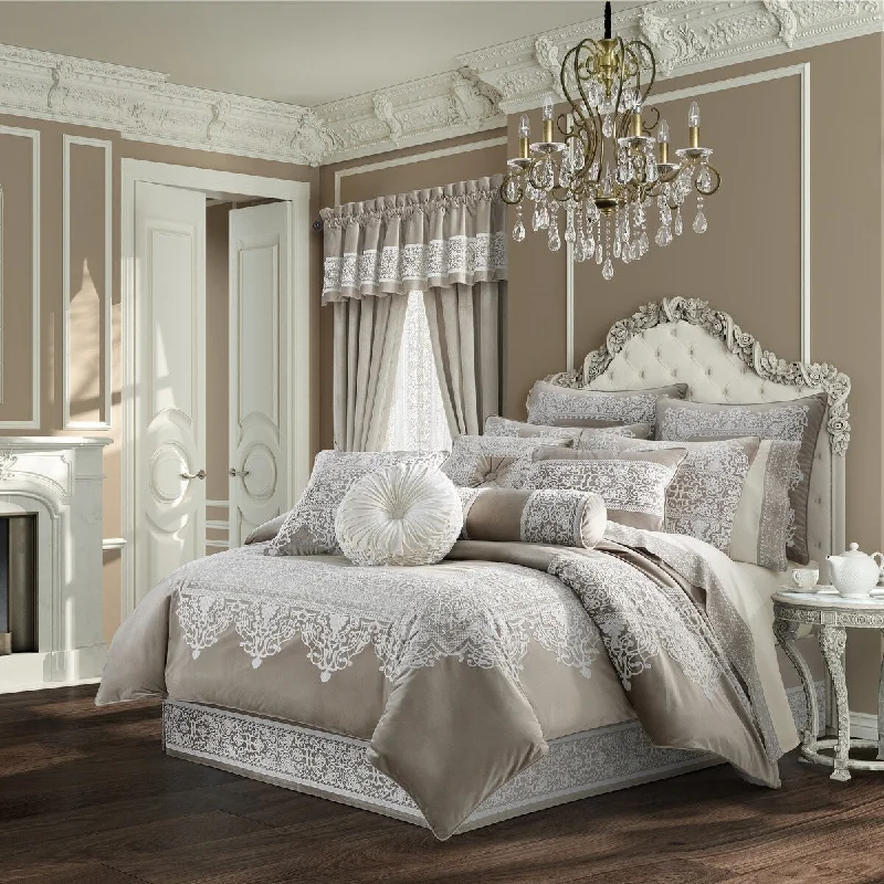 Five Queens Court Othello Comforter Set