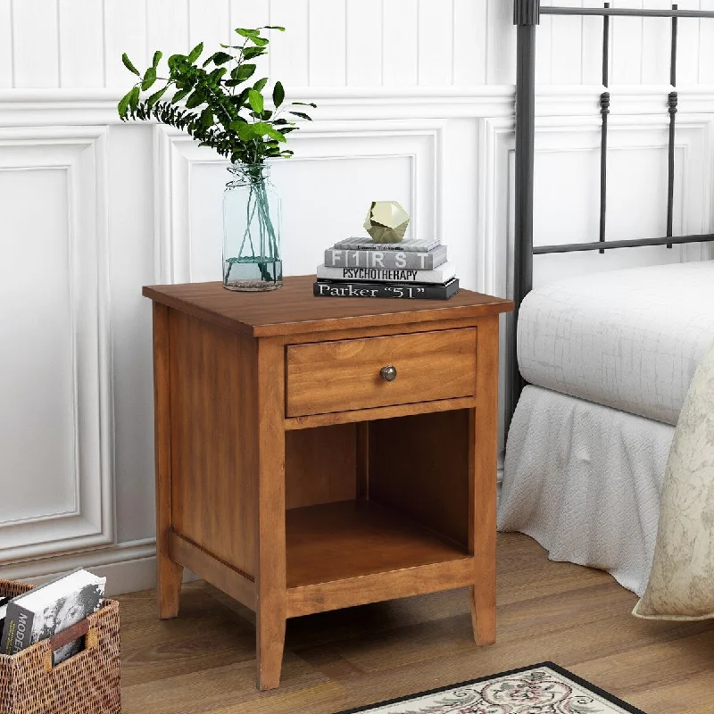 1 Drawer Nightstand With Traditional Design