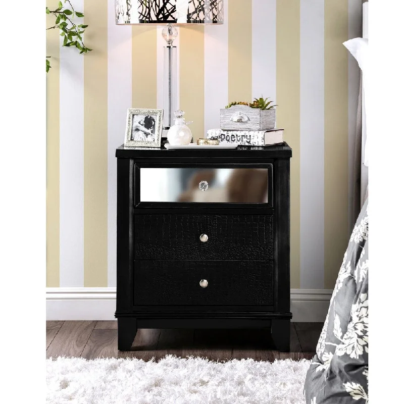 Furniture of America Nazy Contemporary Solid Wood 3-drawer Nightstand